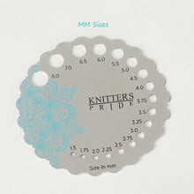 Load image into Gallery viewer, Knitter&#39;s Pride Sterling Silver Plated Metal Needle Gauge

